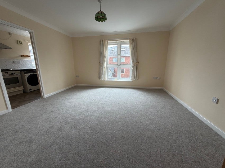 Flat Acland Road in Exeter