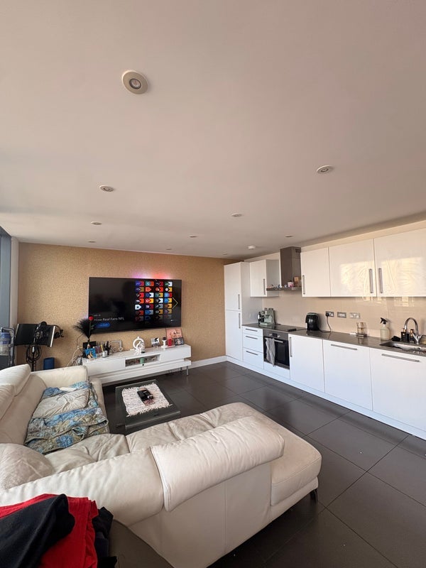 Room Mortgramit Square in Greater London