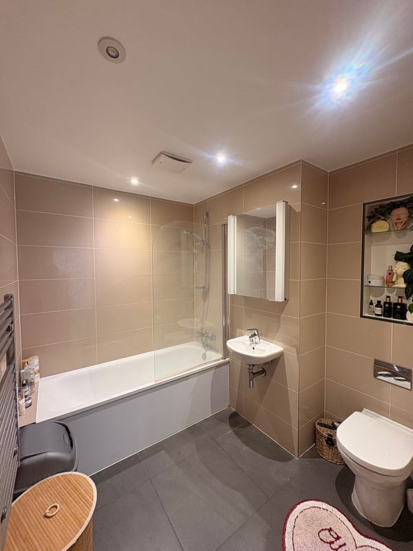 Room Mortgramit Square in Greater London