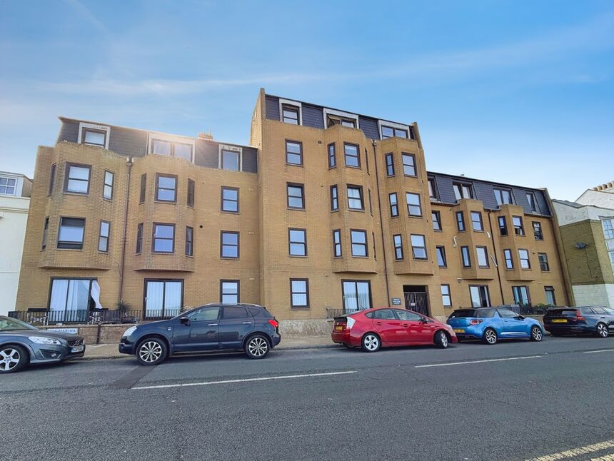 Flat Princes Road in Borough of Spelthorne