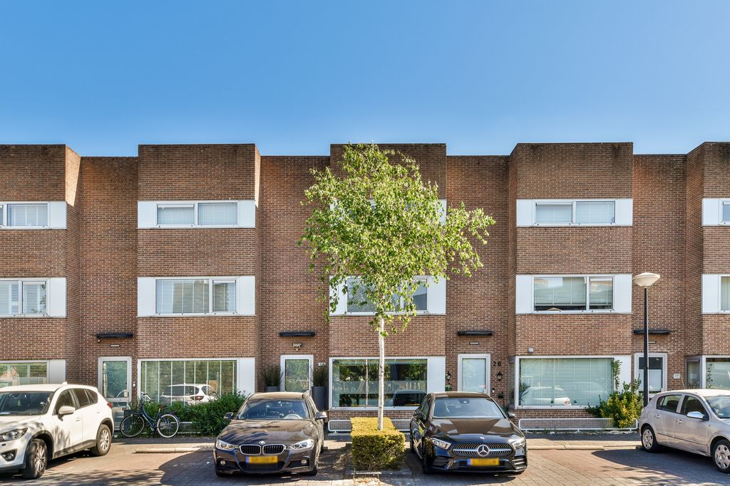 Huis Iwan Kantemanplein 22