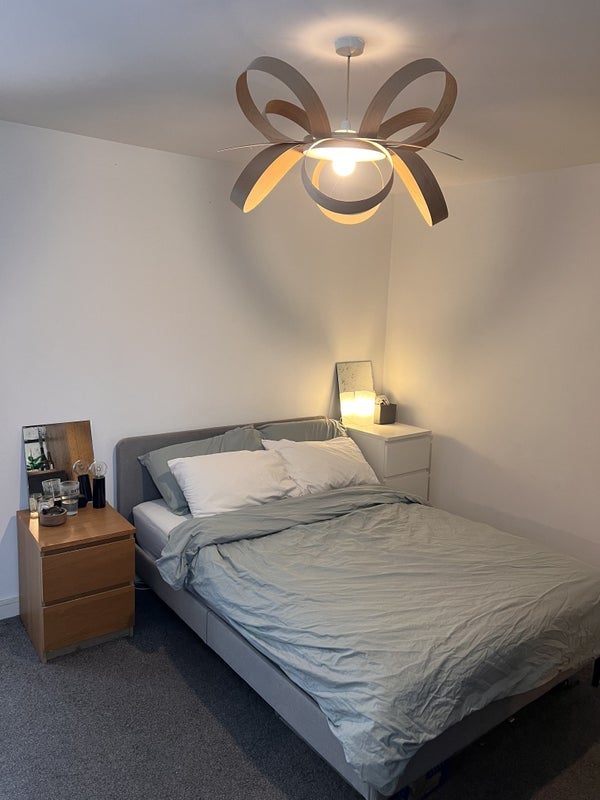 Room Wrights Road in Greater London