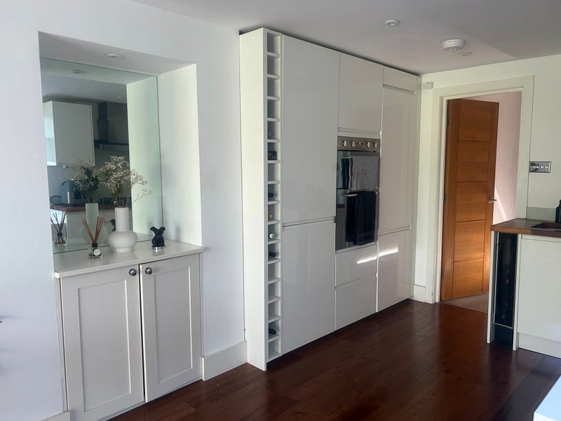 Room Glycena Road in Greater London