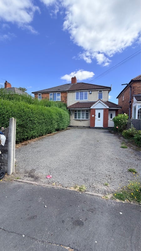 Room Neston Grove in Birmingham