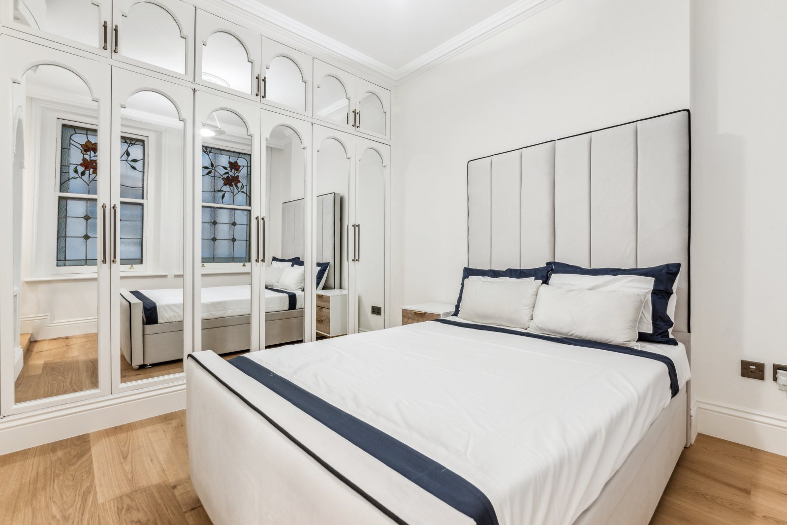 Flat Kensington Gore in City of Westminster