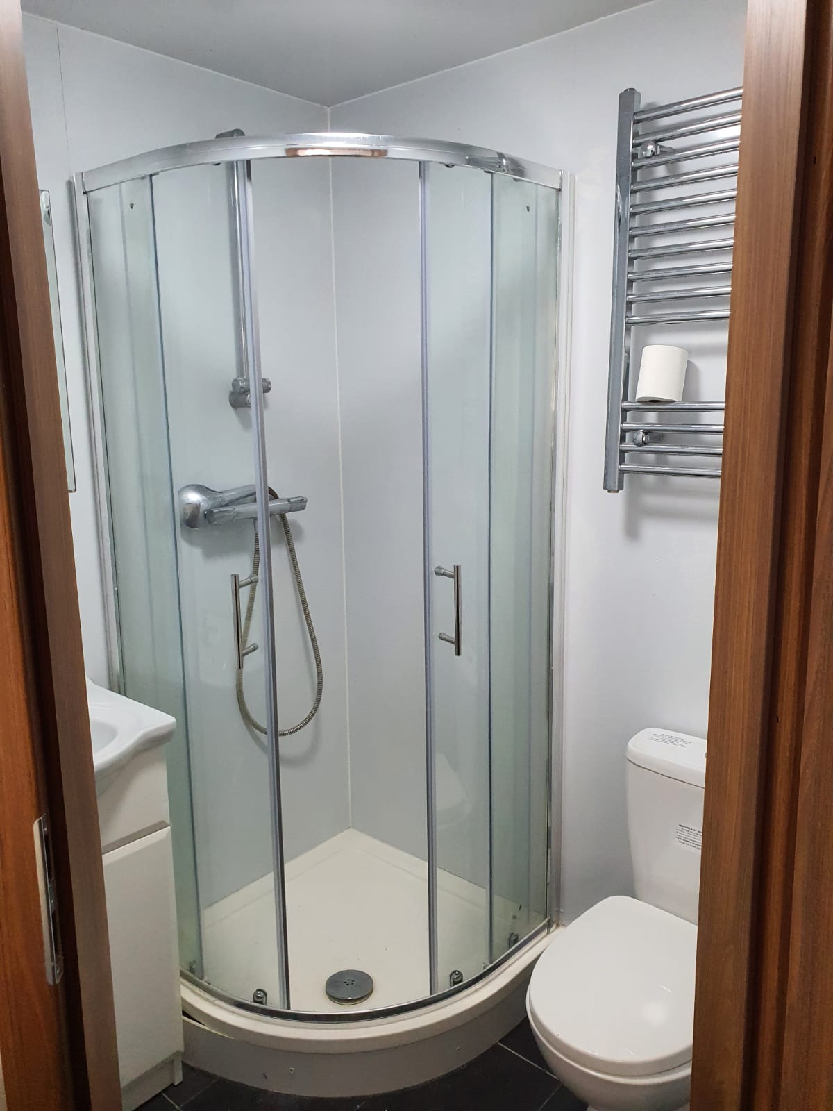 Flat Chalvey Road East in Slough
