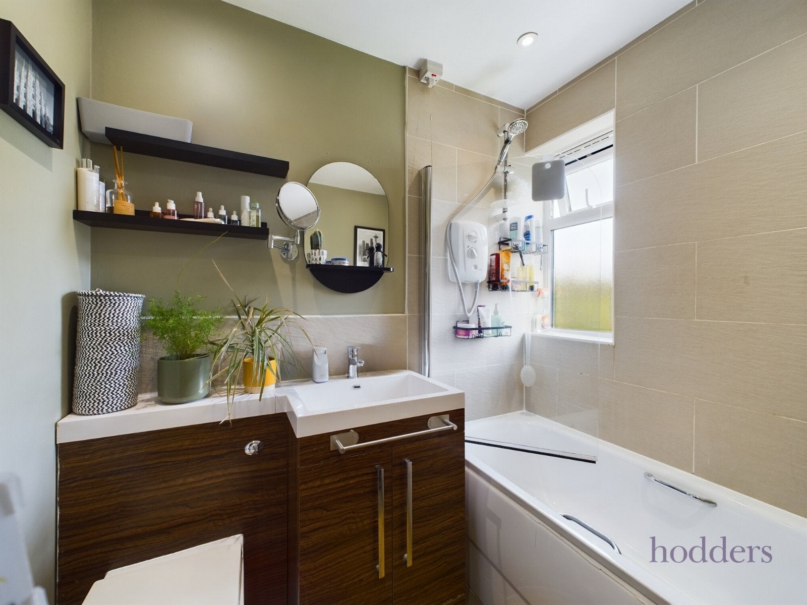 Flat Hazelbank Court in Borough of Runnymede