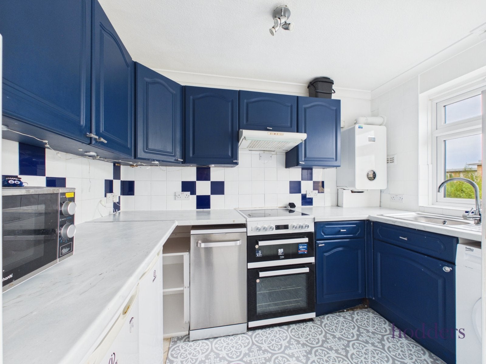 Flat Hazelbank Court in Borough of Runnymede