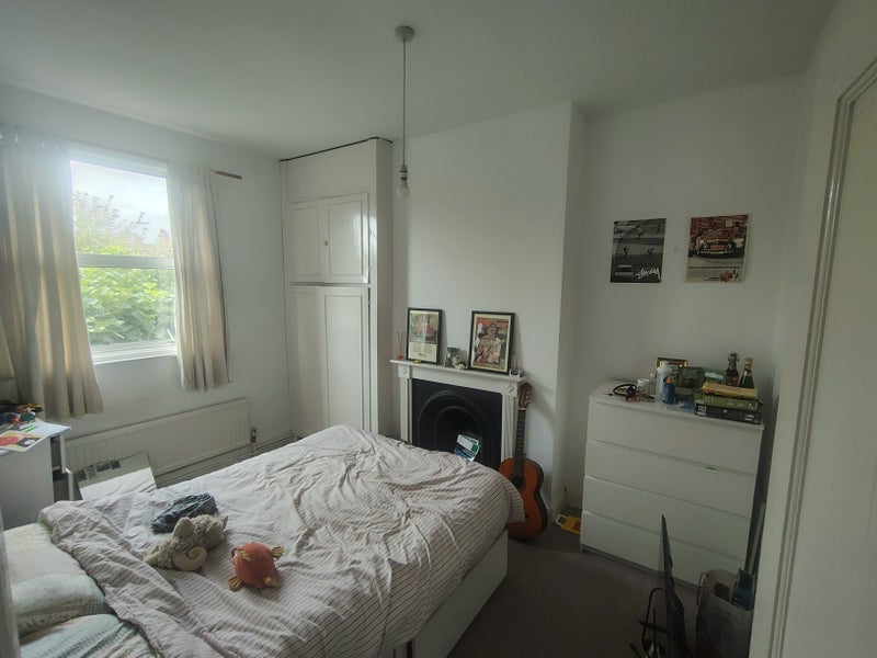 Room Galloway Road in Greater London