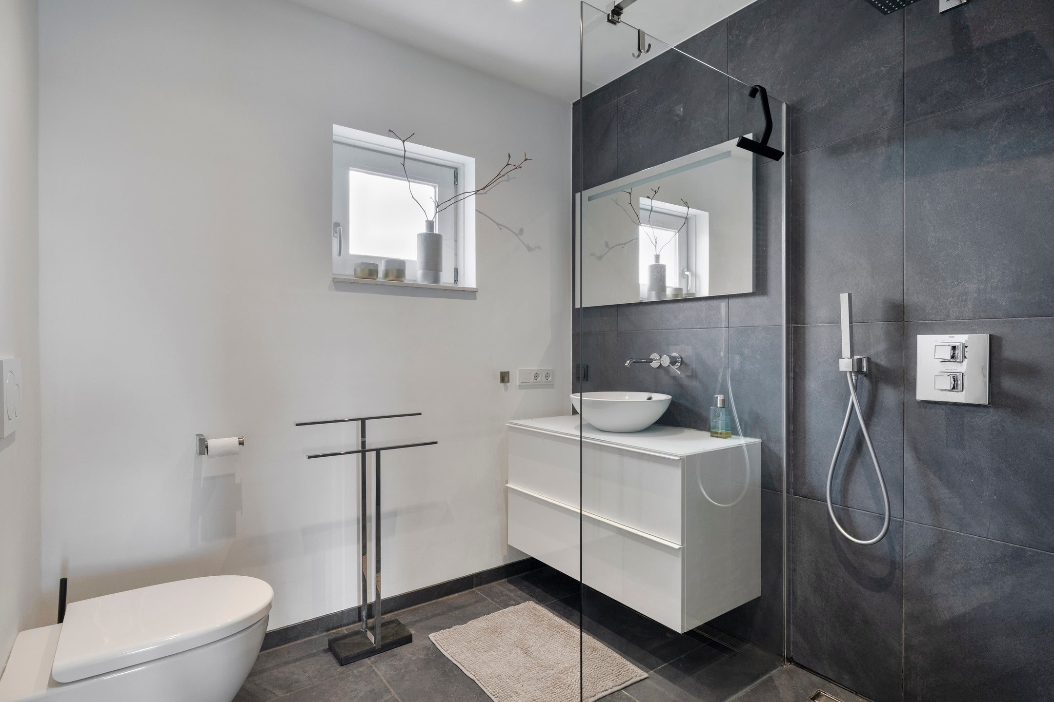 Tussenwoning te koop: Hubertuslaan 30, Etten-Leur