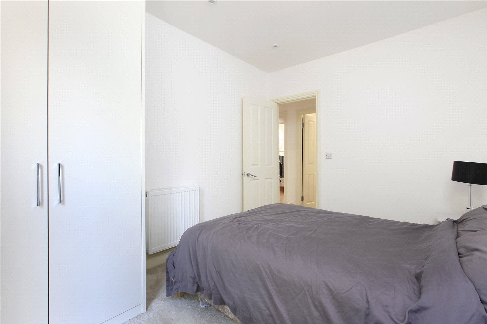 Flat Atherfold Road in Greater London