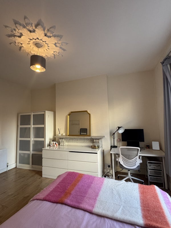 Room Huntingdon Street in Greater London
