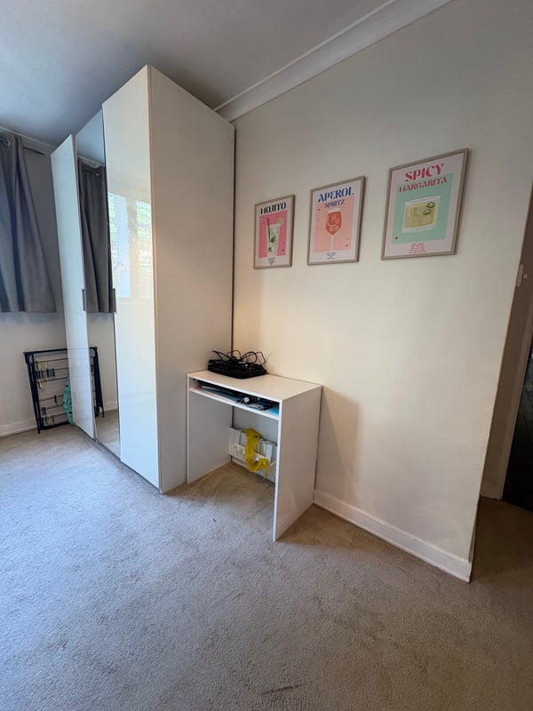 Flat Thurleigh Court in Greater London