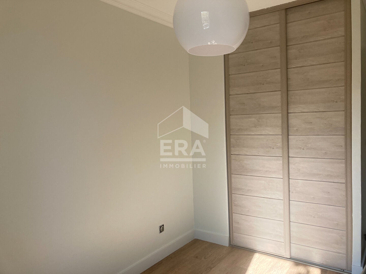 Appartement Boulevard des Mimosas à La Roquette-sur-Siagne