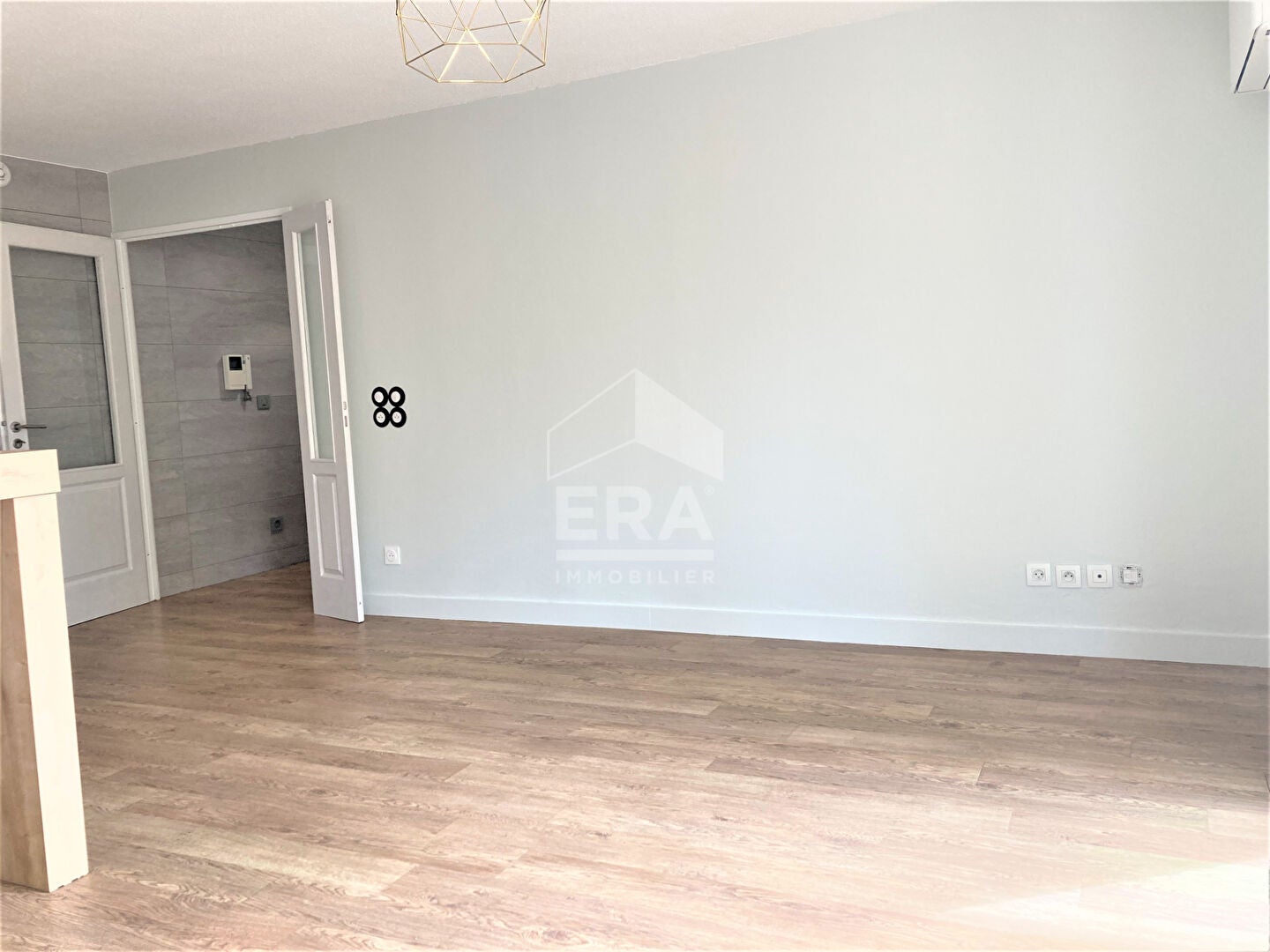 Appartement Boulevard des Mimosas à La Roquette-sur-Siagne