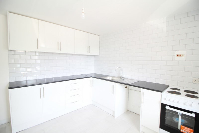 Room Teviot Street in Greater London