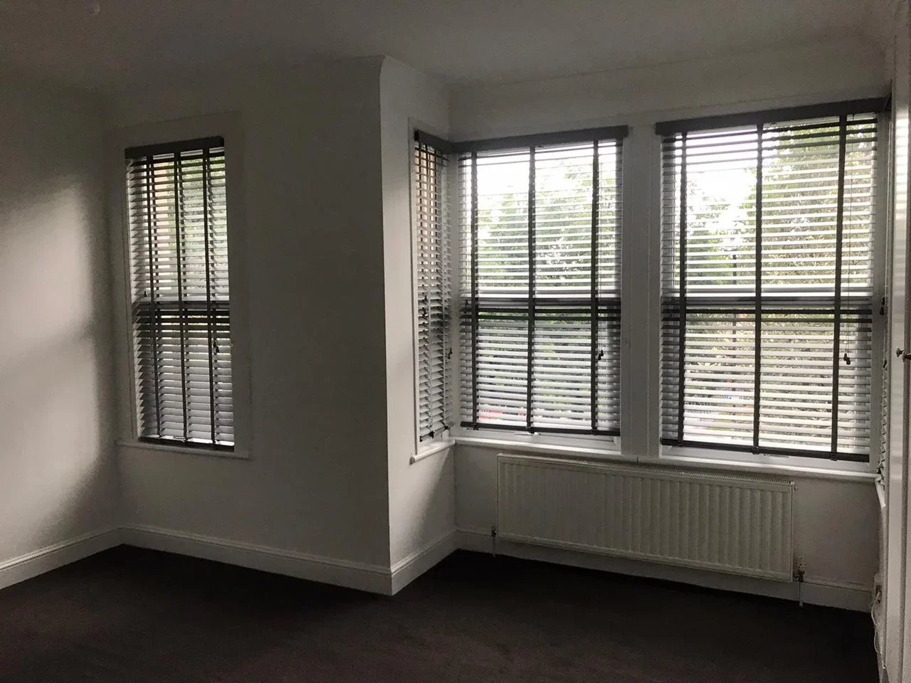 Flat Leigh Road in Greater London