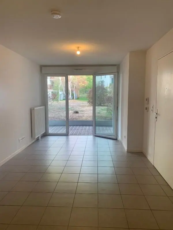 Flat Cours Victor Hugo in Cenon