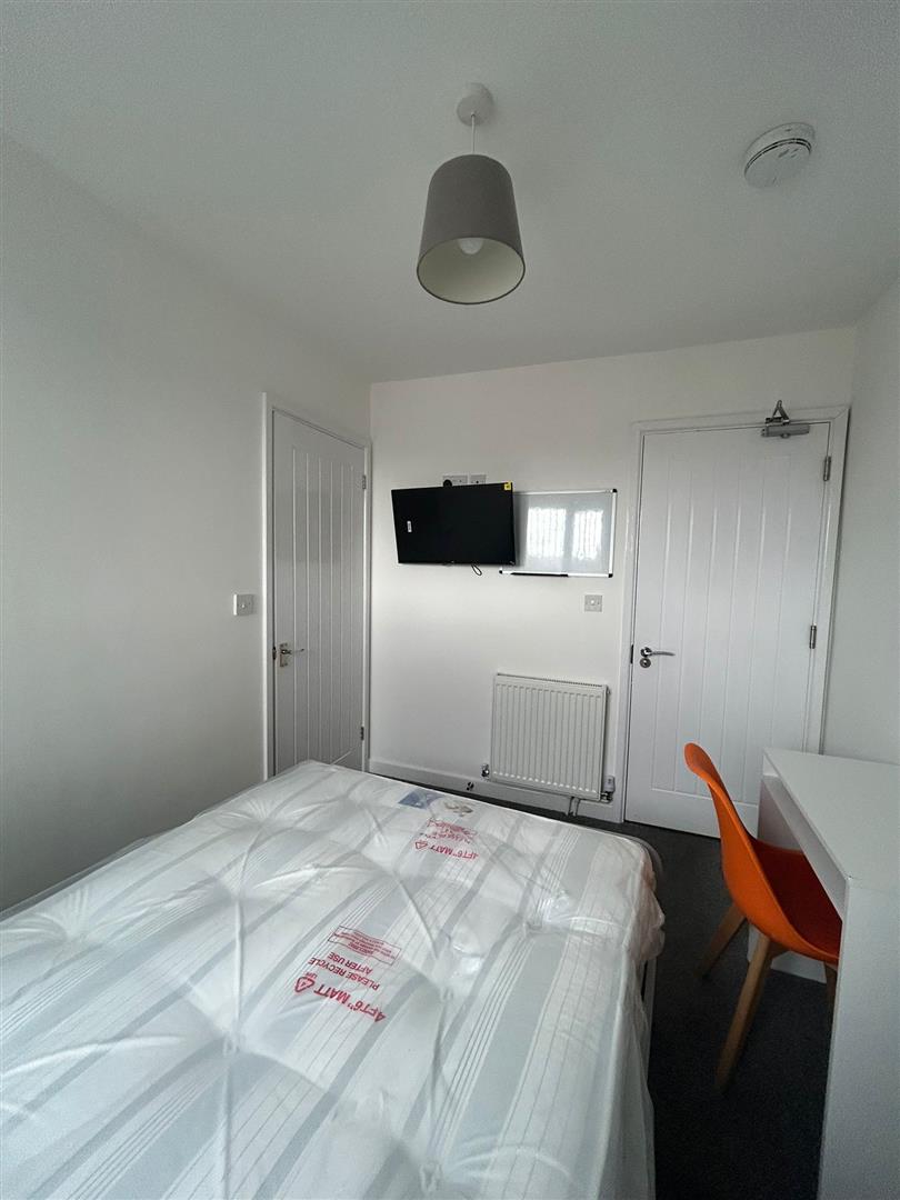 Room Argyll Street in Coventry