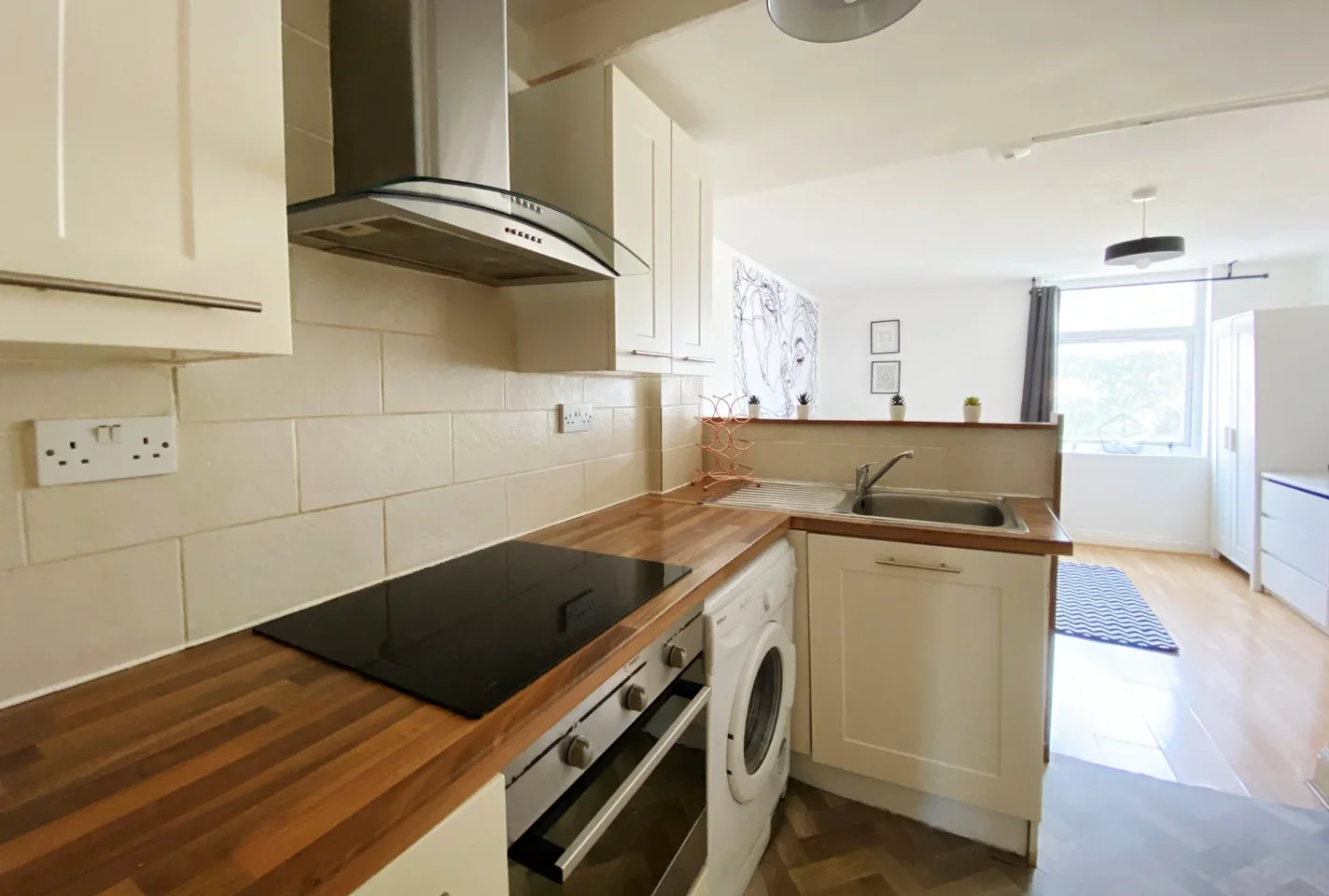 Flat Humberstone Gate in Leicester
