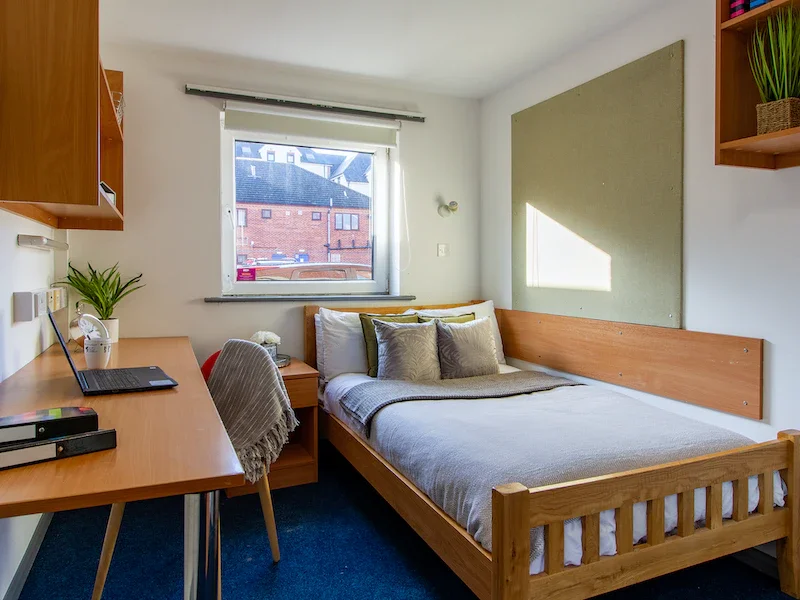 Room Woodgate in Charnwood