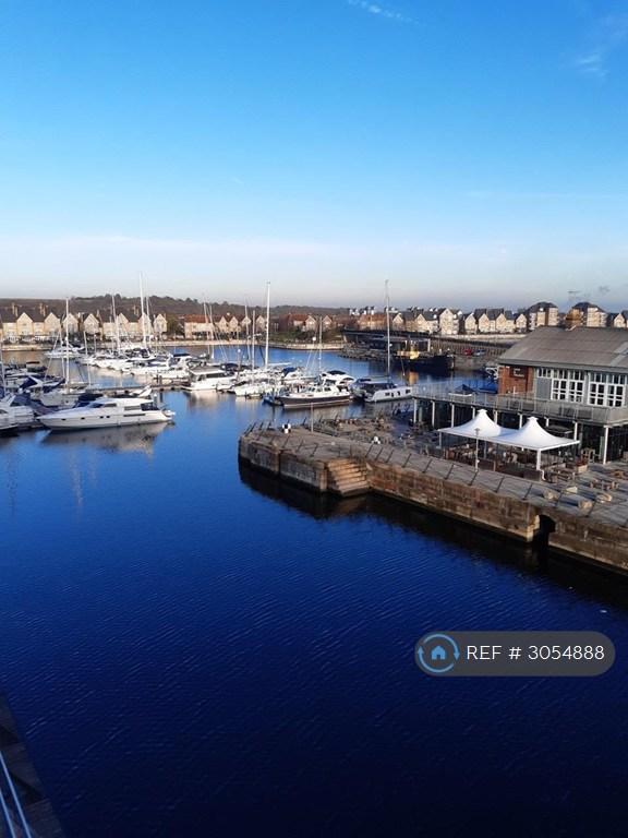 Flat Dock Head Road in Gillingham