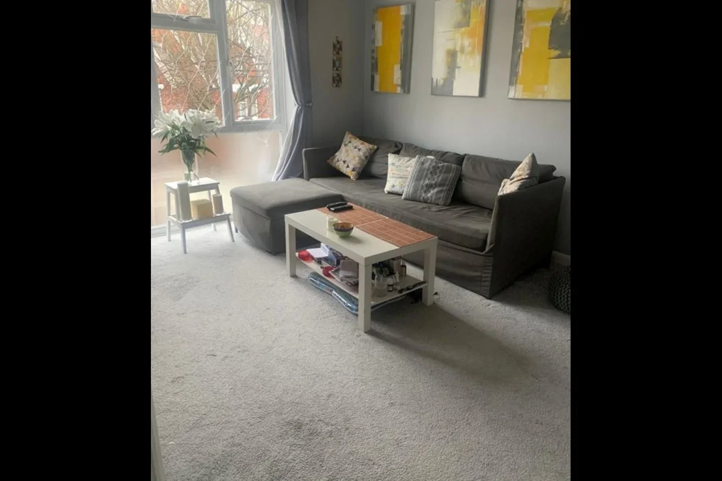 Flat Fox Hill in Greater London