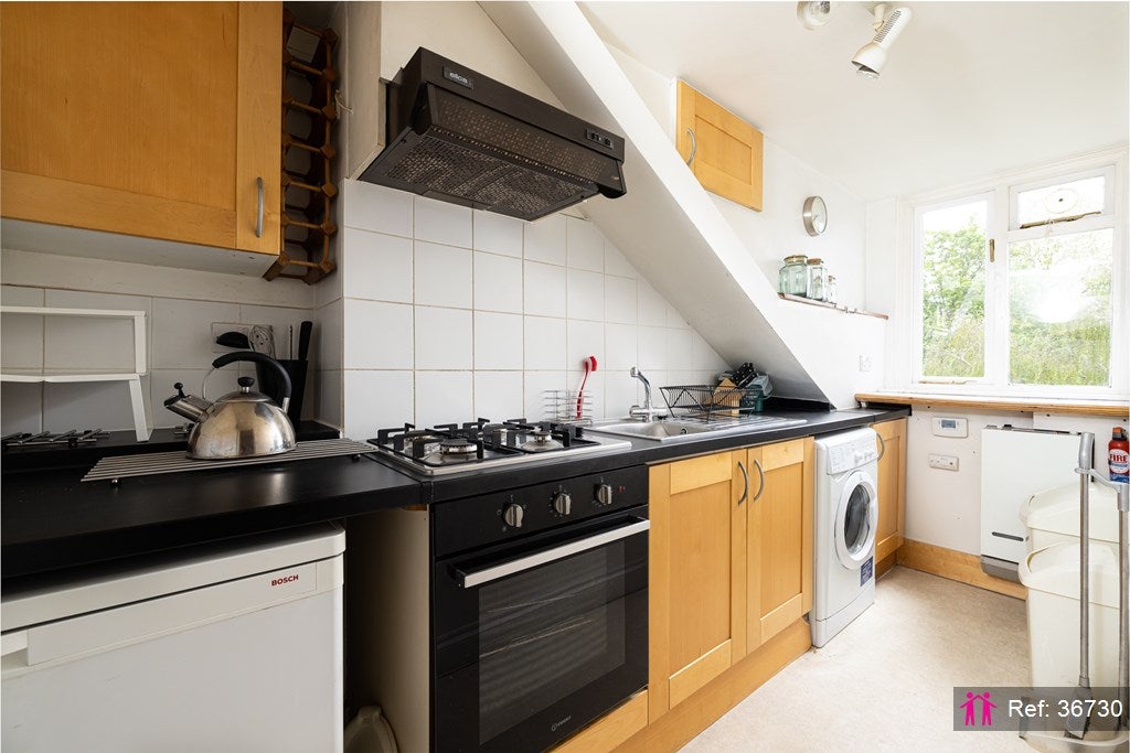 Flat Hazelmere Road in Greater London