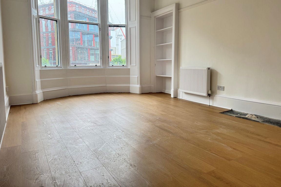 Flat Byres Road in Glasgow