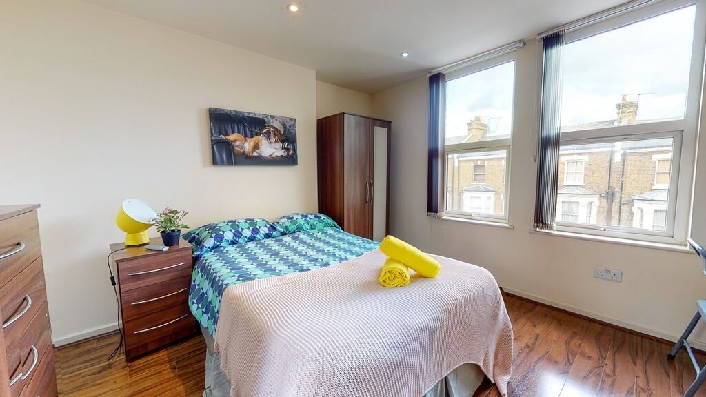 Flat Ashmore Road in City of Westminster