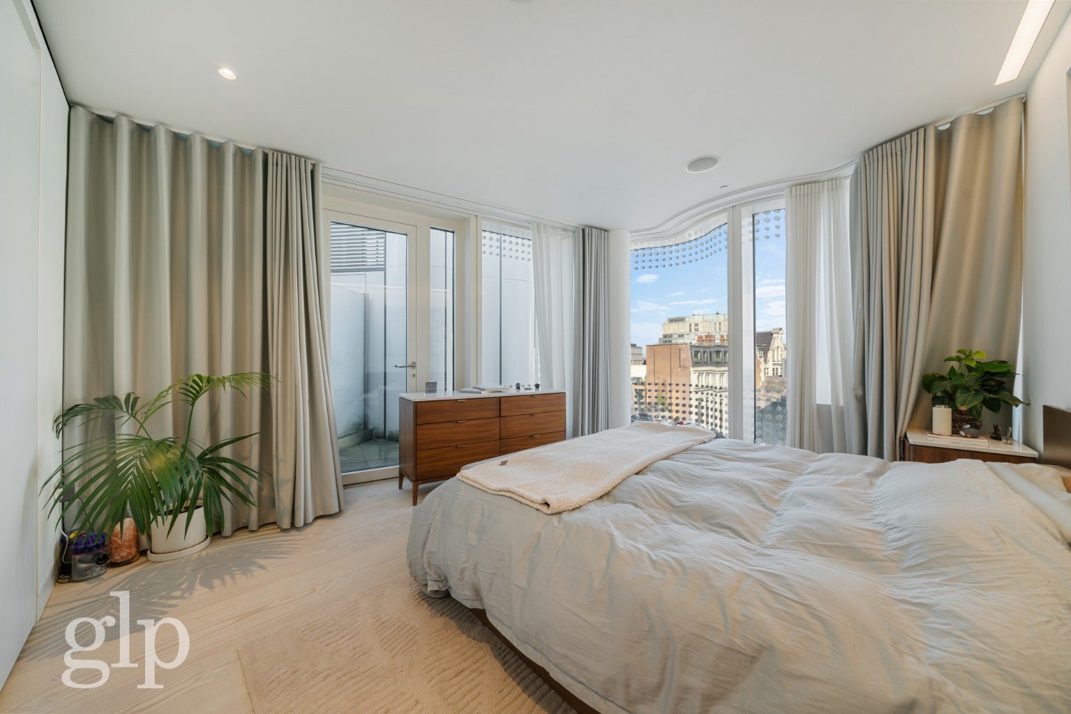 Flat Soho Street in City of Westminster