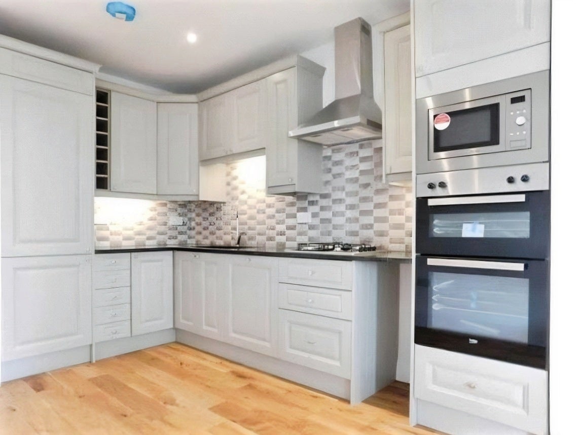 Flat Studland Road in Greater London