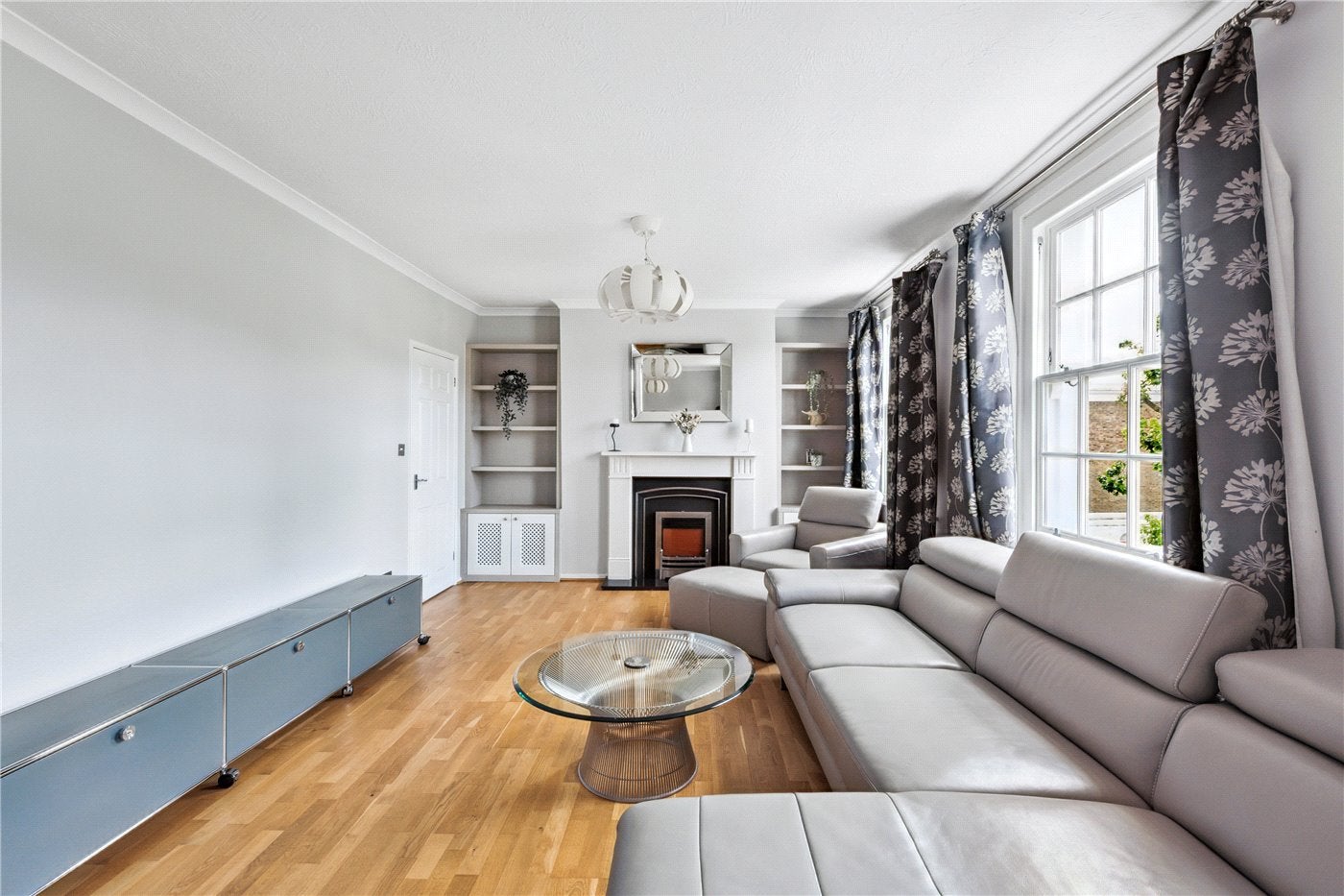 Flat Rheidol Terrace in Greater London