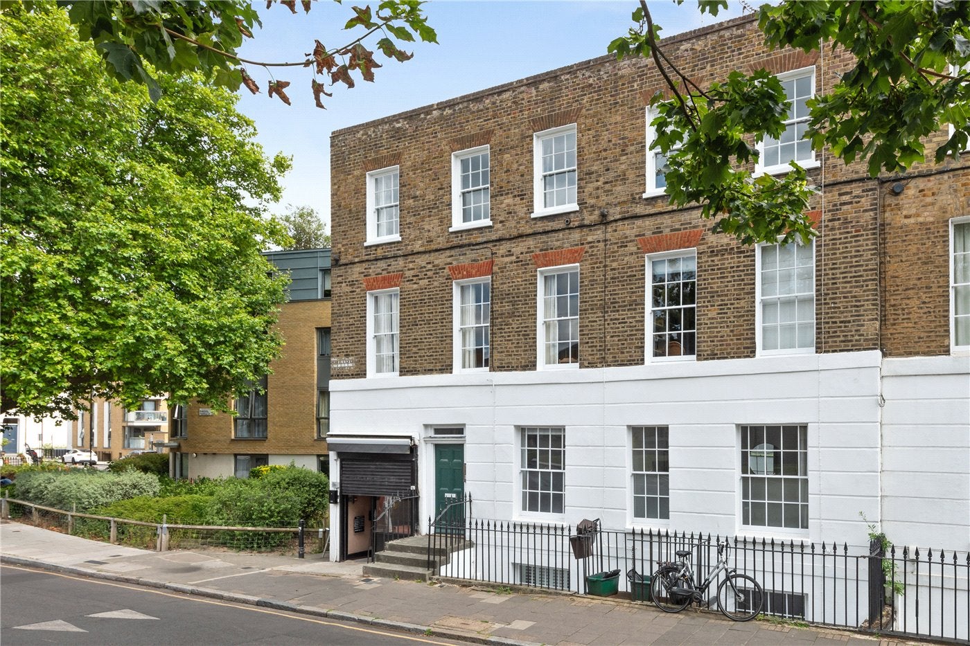 Flat Rheidol Terrace in Greater London