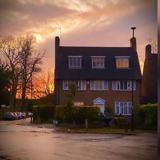 Room Thornton Road in Greater London