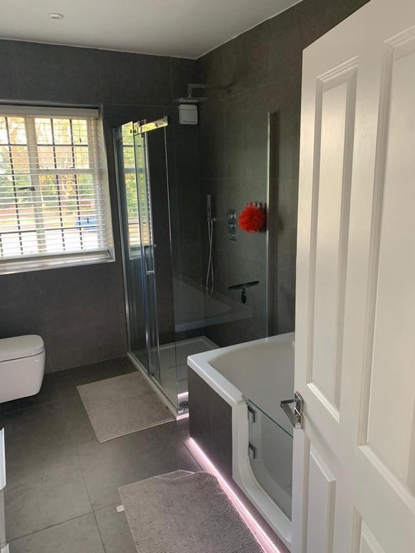 Room Thornton Road in Greater London
