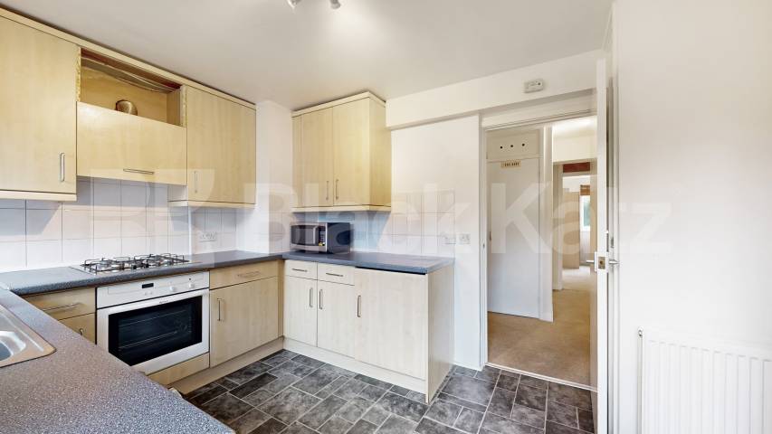 Flat Iverson Road in Greater London