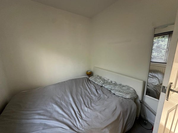 Flat Richardshaw Lane in Leeds