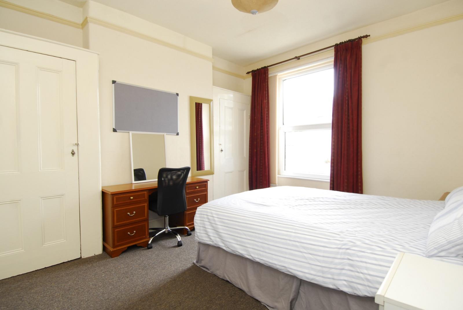 Room Sea View Avenue in Plymouth