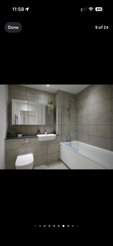 Flat Weaver Walk in Greater London