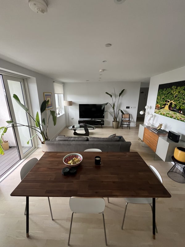 Room Sayer Street in Greater London