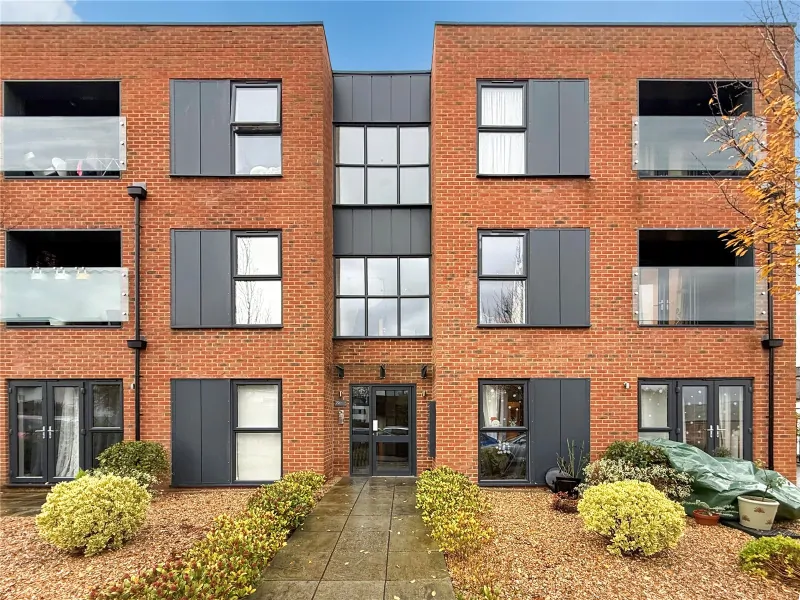 Flat Victoria Road in Mid Sussex