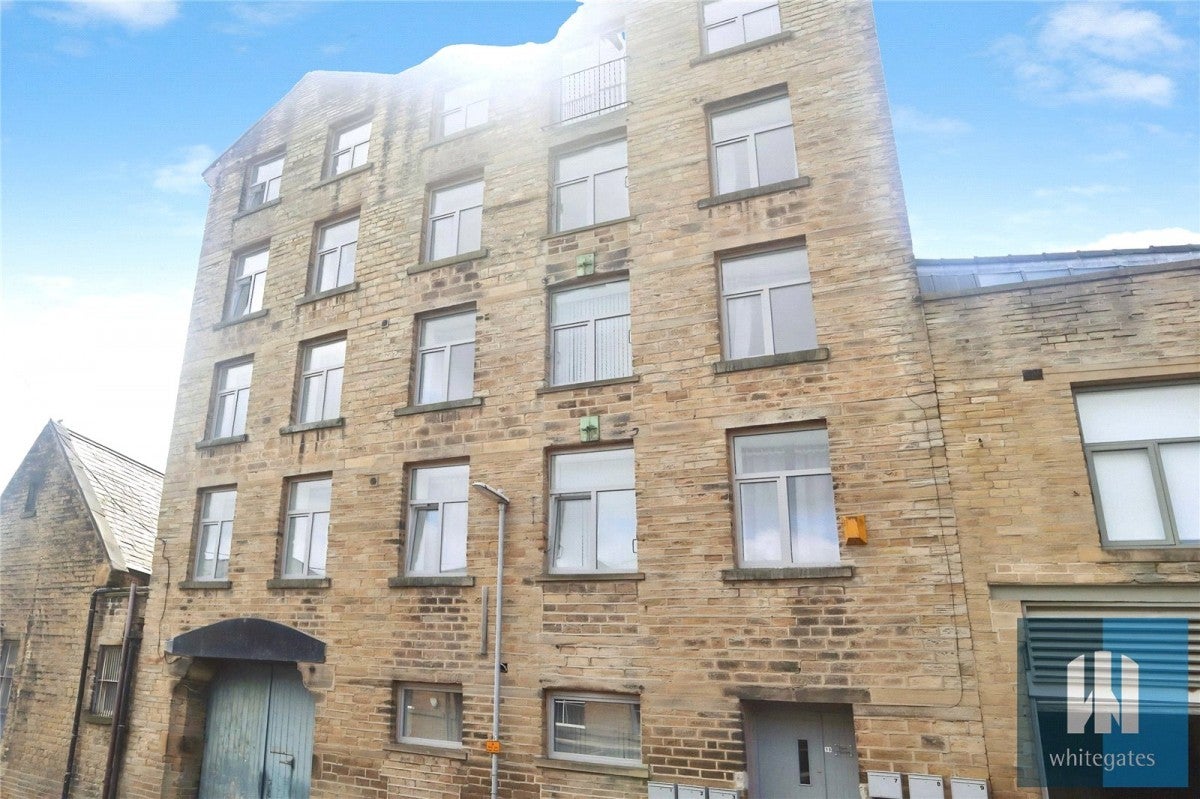 Flat Bath Street in Kirklees
