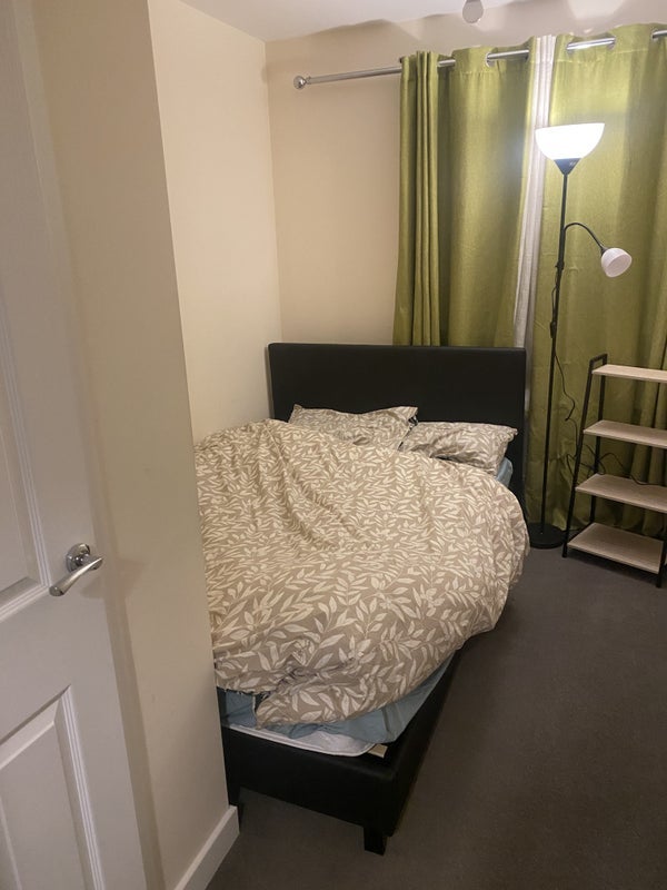 Room Earl Marshal Road in Sheffield