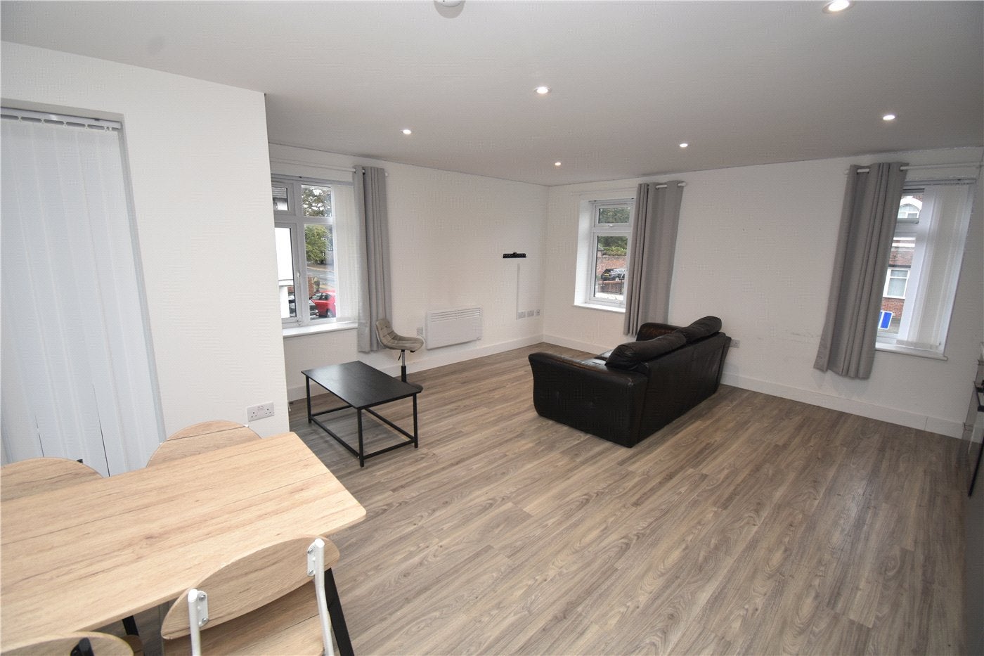 Flat New Chester Road in New Ferry