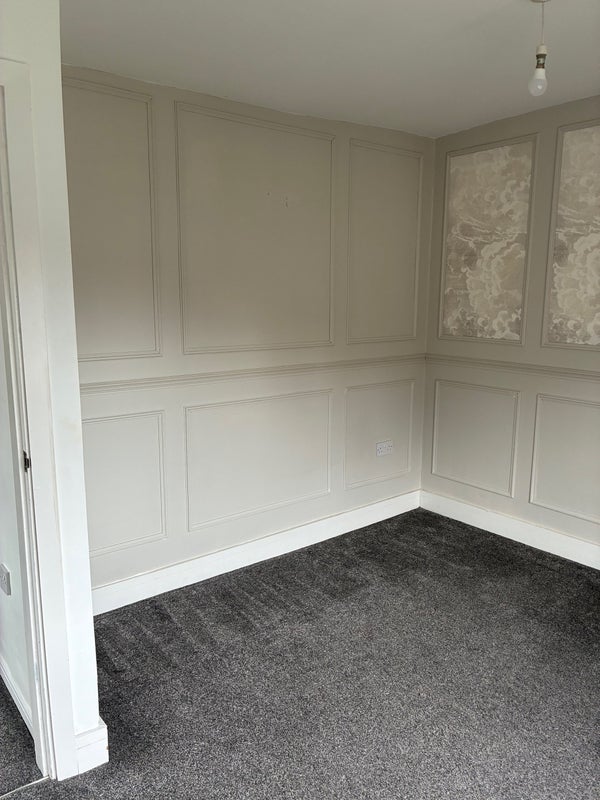 Room Hursley Road in Liverpool