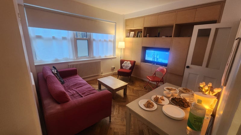 Room Tyers Gate in Greater London