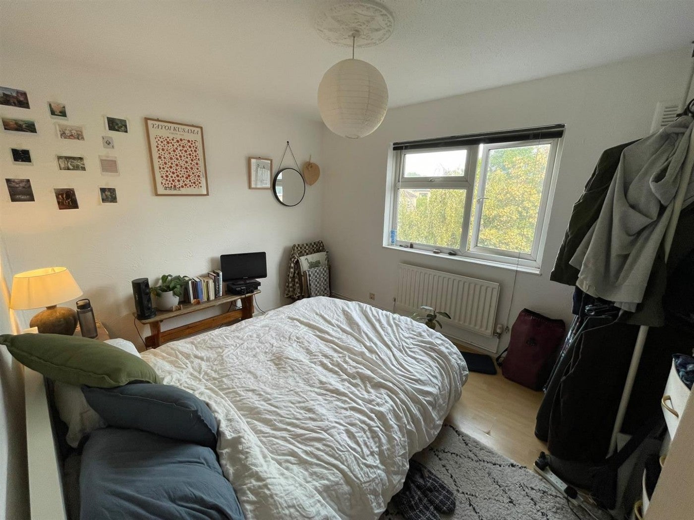 Flat Baslow Walk in Greater London