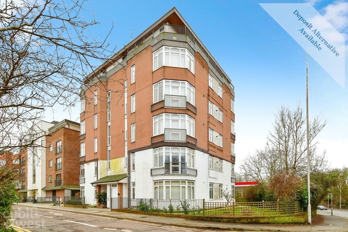 Flat Newtown Road in Ashford