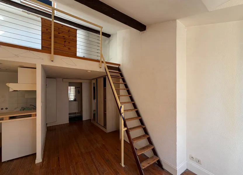 Flat Rue Matabiau in Toulouse